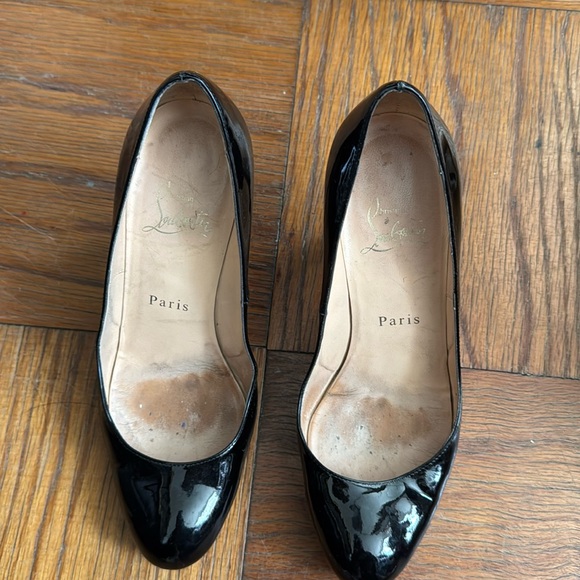 Christian Louboutin Dolly patent leather pumps.36